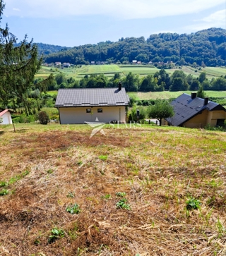 Duga Resa - Zazidljivo zemljišče s panoramskim pogledom na Mrežnico