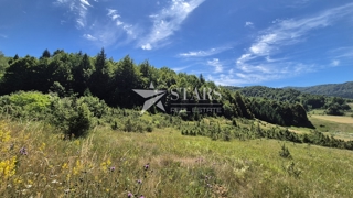 Gorski kotar, Stari Laz – Stavbno zemljišče 1.670 m²