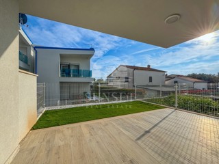 MODEREN APARTMA LE 300 METROV OD MORA (D1)