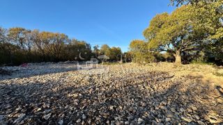 Gradbena zemljišča Vrbnik, 1.050m2