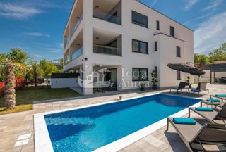 Apartma Malinska, Malinska-Dubašnica, 80,95m2