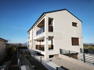 Hiša Malinska, Malinska-Dubašnica, 280m2