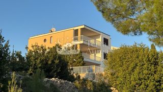 Trosoben apartma v prvi vrsti od morja, Krk, Ježevac, panoramski pogled na morje