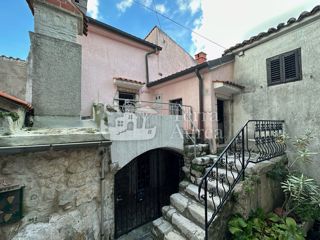 Dve hiši za adaptacijo s pogledom na morje, Vrbnik, otok Krk