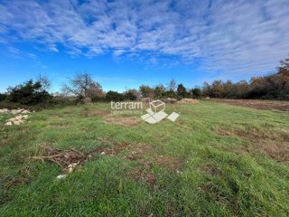 Istra, Svetvinčenat, Juršići, gradbeno zemljišče 858m2 #prodaja