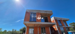 Istra, Medulin, Banjole, okolica, stanovanje 59,10 m2, 1 nadstropje + dnevna soba, vrt 51 m2, parkirišče!! #prodaja