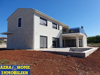 KOP-747, Nova Vila 219 m², s Bazenom, na mirni lokaciji, 7 km od Poreča