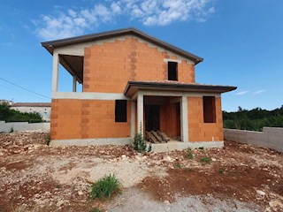 KOP-771, Samostojna hiša v fazi surove gradnje – 165 m², v bližini Višnjana