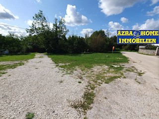 Gradbeno zemljišče 4.310 m² z dodatnim kmetijskim zemljiščem 1.378 m² v Muntrilju pri Tinjanu (Z-663)