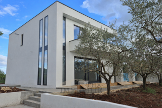 Hiša z bazenom v bližini Poreča, 167 m2