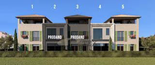 Moderna vrstna hiša se nahaja v čudovitem Poreču