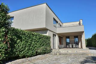 Poreč - Prostorna moderna vila 4 km od morja