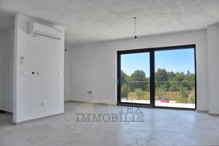 Apartma v prvem nadstropju blizu morja, 94 m2