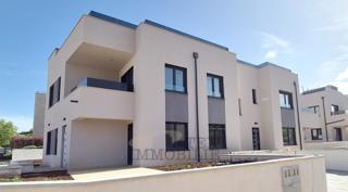 Novi apartmaji blizu morja in centra Poreča