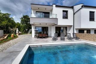 NOVA DVOJNA HIŠA Z BAZENOM IN POGLEDOM NA MORJE