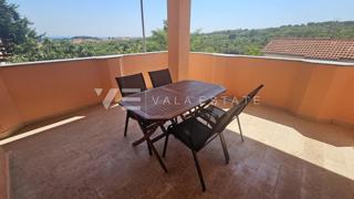 APARTMA Z POGLEDOM NA MORJE V BLIŽINI PLAŽE