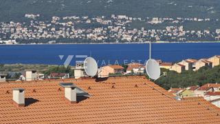 APARTMA Z POGLEDOM NA MORJE NA MIRNI LOKACIJI