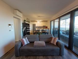 DVOSOBNI APARTMA V BLIŽINI MORJA IN CENTRA