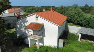 Hiša Žminj, 300m2