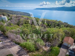 Labin, zemljišče z gradbenim dovoljenjem & pogledom na morje