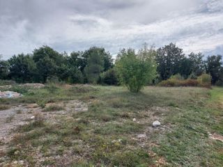 Gradbena parcela 1536 m2, okolica Svetvinčenta