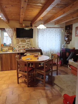Vrstna družinska hiša v okolici Poreča, 106 m2