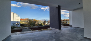 Zaliv Soline, otok Krk, novogradnja, dvosobni apartma v pritličju, terasa, vrt, pogled, prodamo