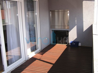 Otok Krk, mesto Krk, dvonadstropno stanovanje 85 m2 na odlični lokaciji, prodaja