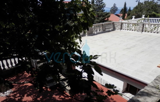 Novi Vinodolski, Smokvica - enonadstropna hiša 35 m od plaže, prodamo