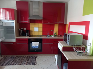 Krk, mesto, apartma 84m2 z vrtom, pogled na morje, prodamo