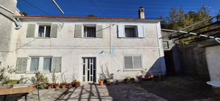 Bakar, Hreljin, dvojna kamnita hiša, pogled na morje, zemljišče, prodaja