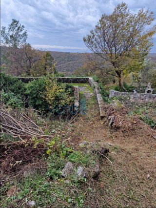 Otok Krk, Dobrinj, Samostojna hiša 41m2 z vrtom in panoramskim pogledom, prodamo