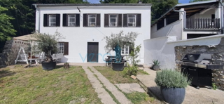 Crikvenica, Grižane, samostojna kamnita hiša, vrt, prodaja