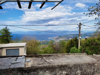 Hreljin - hiša s čudovitim razgledom + gradbeno zemljišče 876 m2, prodamo