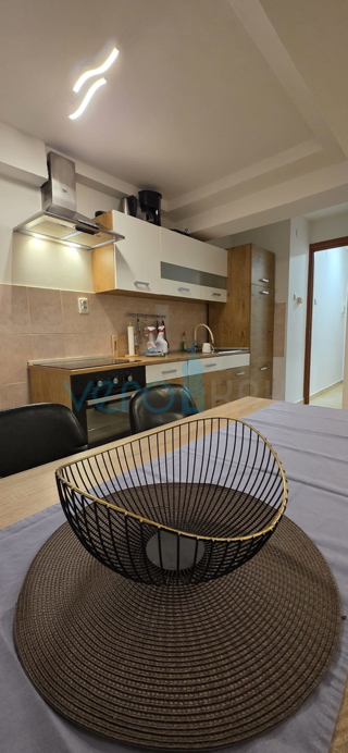 Rijeka, Pećine, prvo nadstropje, stanovanje 43 m2, prodaja