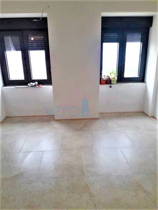 Kostrena - obnovljena stara hiša, 5 apartmajev, razgled, prodaja