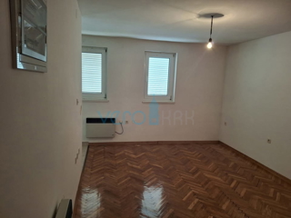 Mesto Krk, otok Krk, stanovanje 25 m2 v nadstropju, prodaja