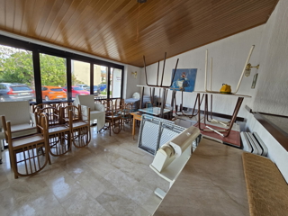 Dobrinj, Klimno, Restavracija v prvi vrsti do morja (10m), najem