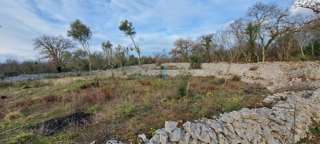 Malinska, otok Krk, gradbeno zemljišče 852 m2 z razgledom na morje, prodaja