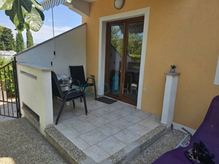 Otok Krk, Njivice, dvosobno stanovanje s teraso, skupaj 72,46 m2, pogled na morje, prodaja