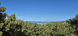Kvarner, Novi Vinodolski, Klenovica - parcela 566 m2, hiša s bazenom, pogled na morje, prodaja