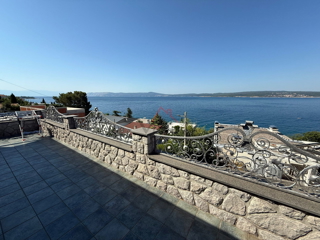 CRIKVENICA - Samostojna hiša, 50 m od morja