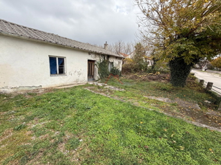 ŠMRIKA - Starina nedaleč od centra