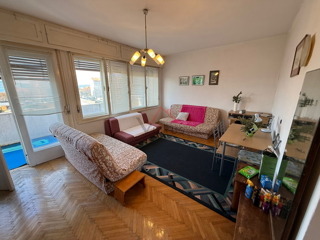 NOVI VINODOLSKI - Prostorno stanovanje v središču mesta, 80 m2