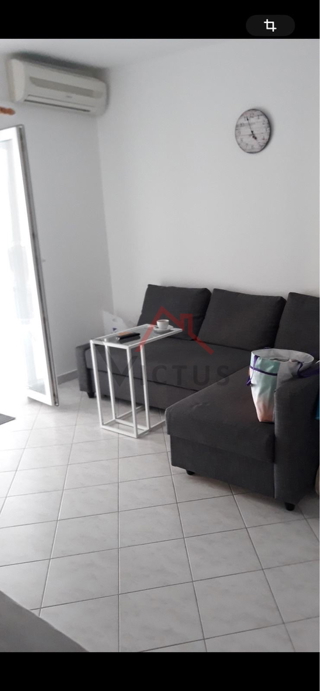 DRAMALJ - Garsonjera z razgledom na morje in parkirnim mestom, 34 m2