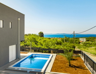 Vir - luksuzna vila (143 m2) z bazenom, RAZGLED! NOVOGRADNJA!