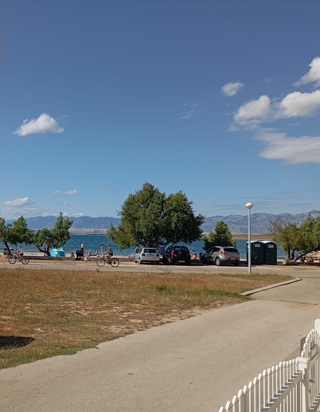 Vir, pritlična hiša v nizu (50,20 m2), 30 metrov do plaže, PRILOŽNOST!