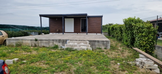 Zadar - kmetijsko zemljišče (400 m2) z mobilno hišo