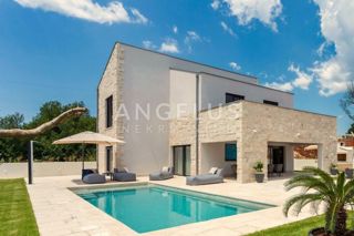 Istra, Svetvinčenat - Moderna vila, 200m2, prodamo!