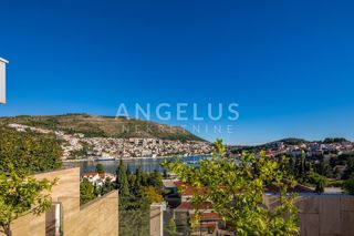 Hrvaška, Dubrovnik, Lapad – moderno penthouse 240m2 z bazenom